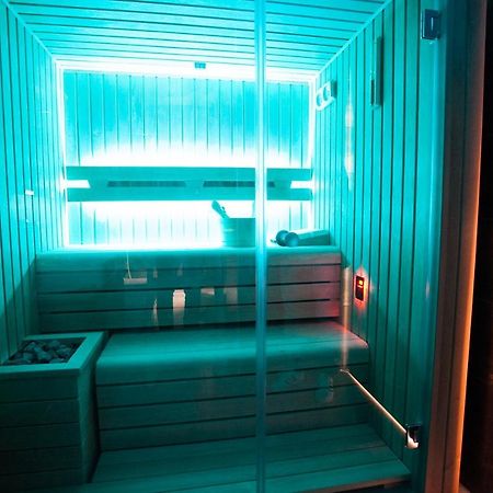Stylish Loft With Finnish Sauna Budapest Exterior photo