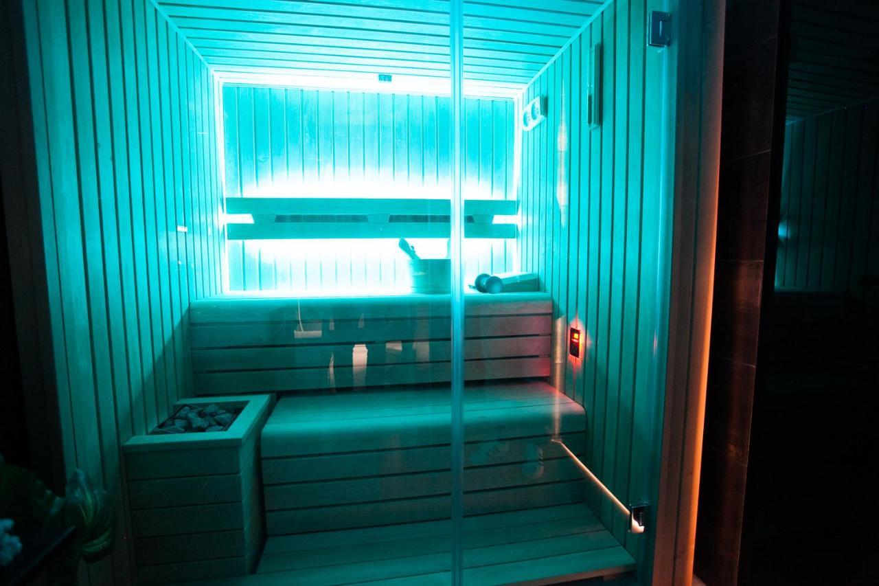 Stylish Loft With Finnish Sauna Budapest Exterior photo